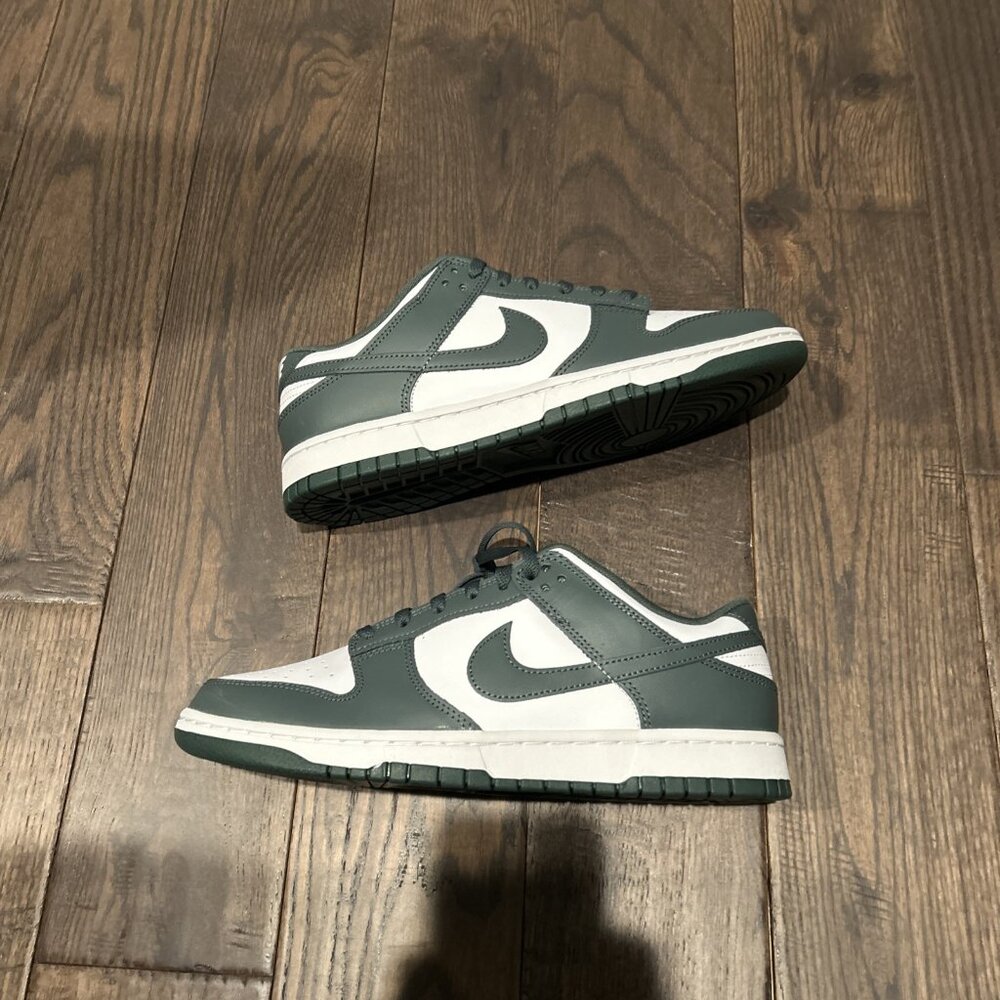 Nike Dunk Low Retro Sneakers Men's Size 10.5 White/ Vintage Green DV0833-111